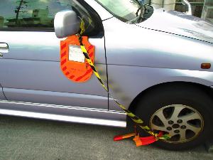 軽自動車のタイヤ、ミラーズロック