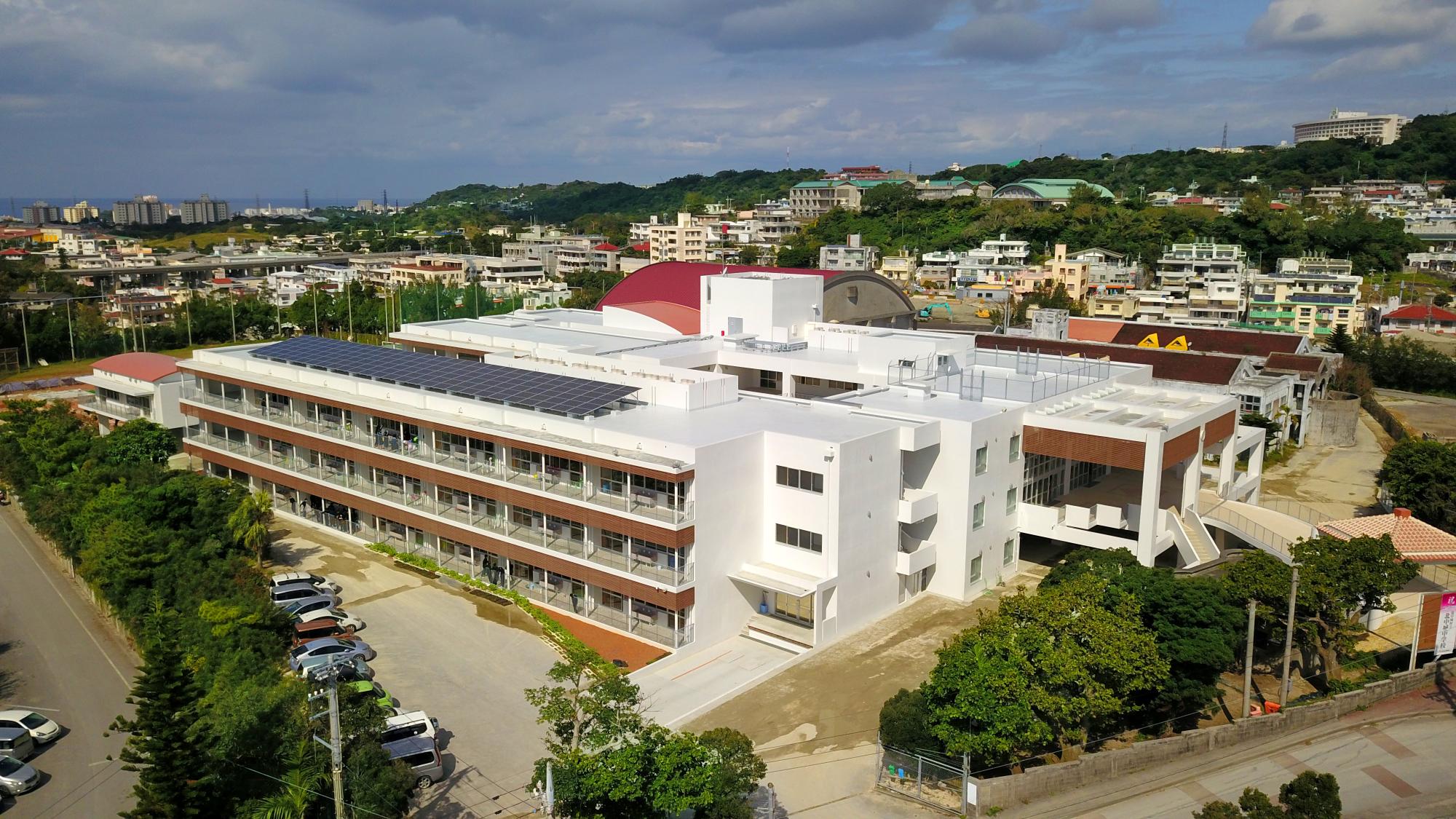 中学校校舎写真